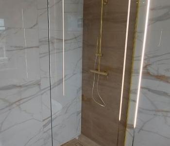 panel-lazienkowy-prysznic